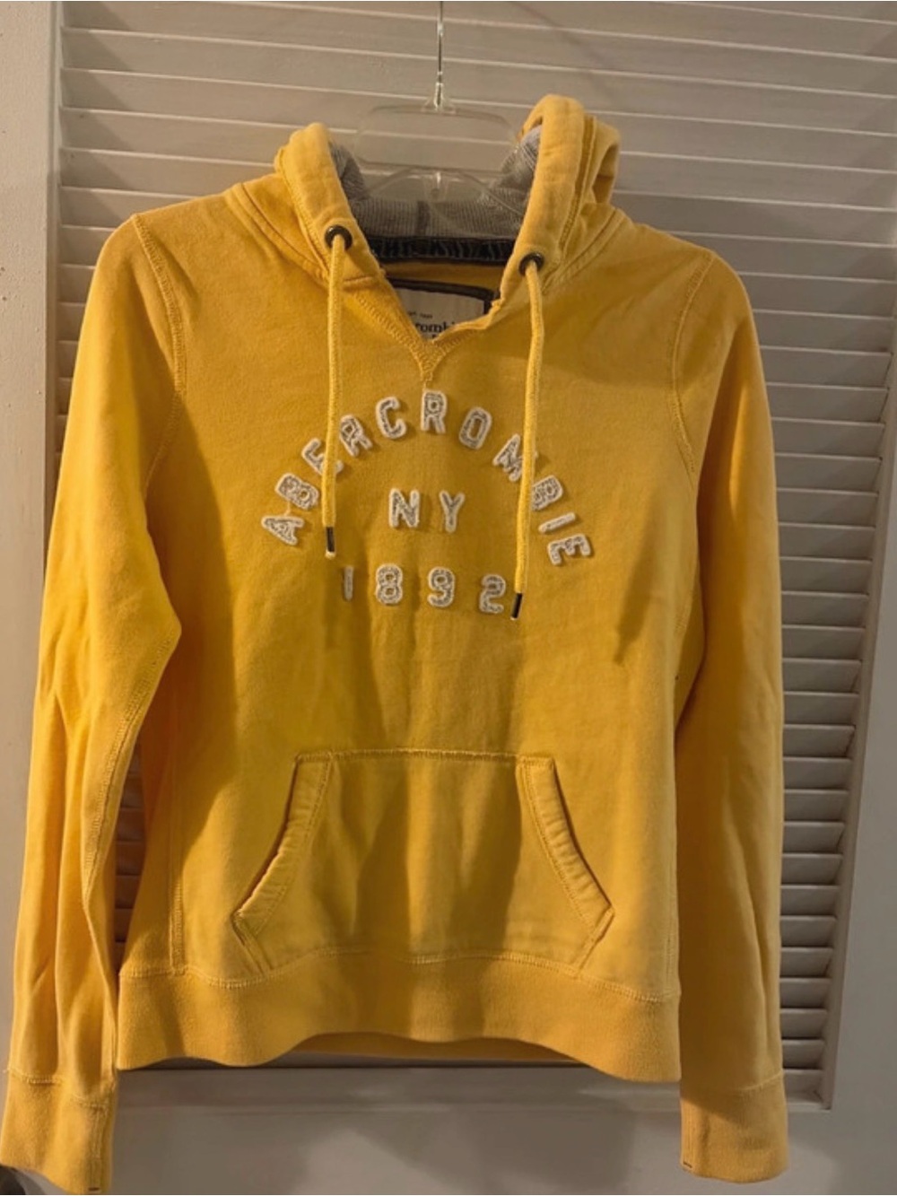 Abercrombie & Fitch Yellow Cowl-Neck Embroidered Sweatshirt